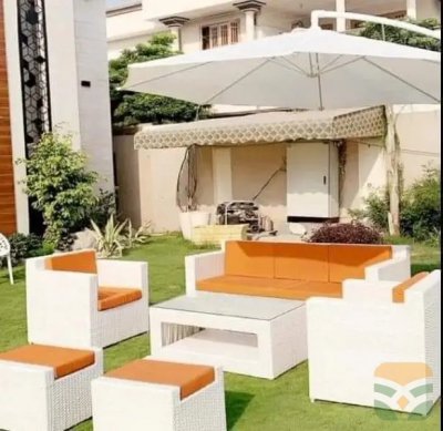 Stylish Garden Furniture Set – Outdoor Dining & Lounge Furniture, Weather-Resistant, Complete with Cushions